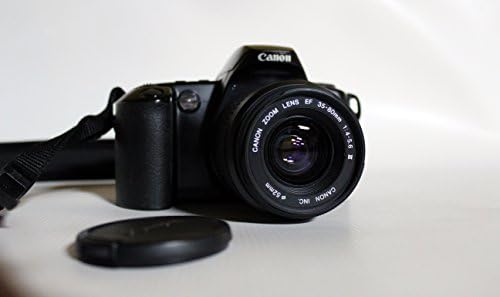 - Рефлексен фотоапарат Canon EOS Rebel XS 35 мм, с обектив EF 35-80 mm f / 4-5.6 III (спиране на производството