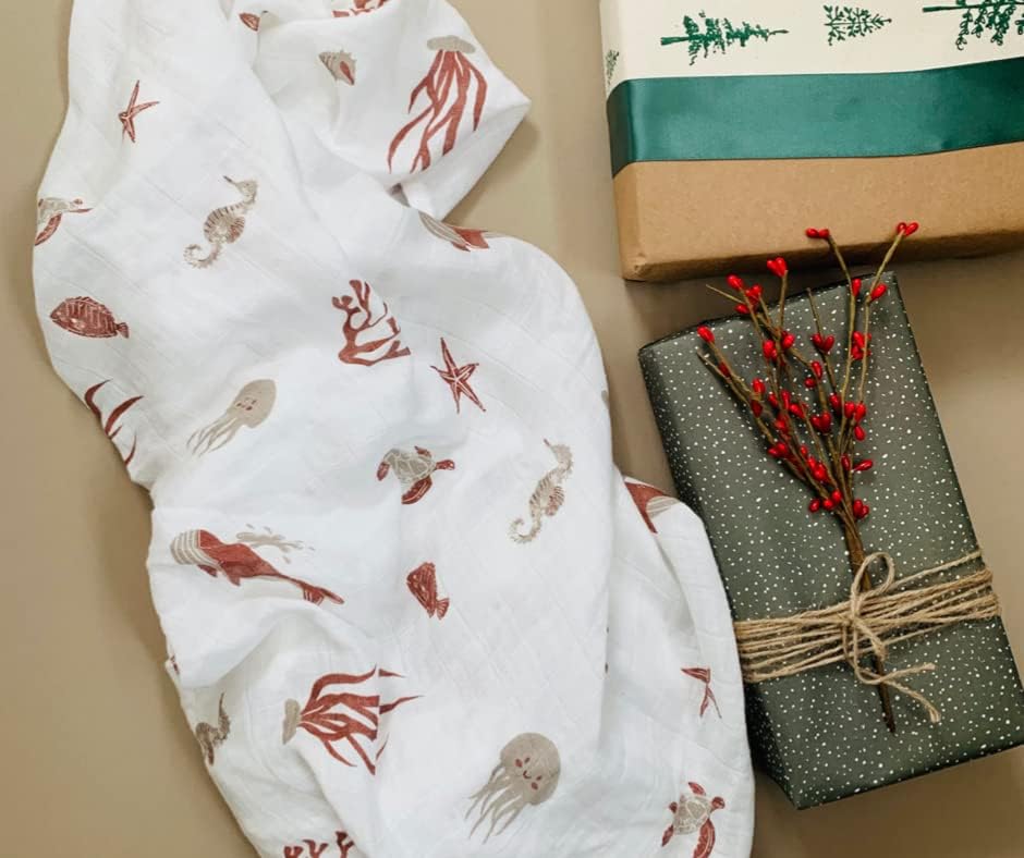 Детско Пеленальное одеяло Leyl & Rado и комплект Lovey | Комплект за новородено, Получаващи Одеяло Paci Holder Set (Under The