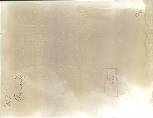Реколта снимка сцена Монбудифа, Франция. Родината на Жорж Помпиду (1911-1974), на президента на Франция.- Юни 1969 г.