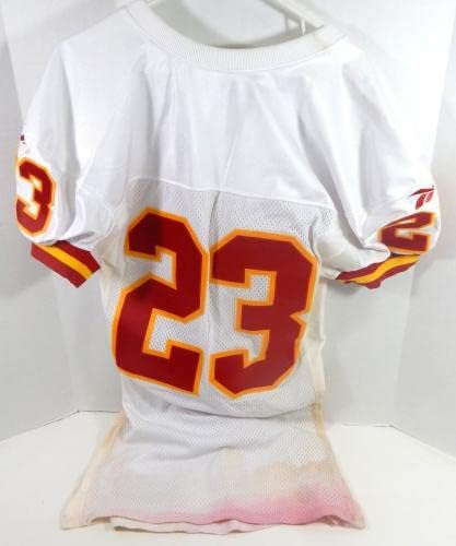 1997 Kansas City Chiefs 23 Game Пуснати на Бялата фланелка 40 DP27750 - Използваните тениски за игри NFL без подпис