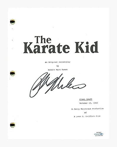 Ралф Маккио Подписа на Сценария на филма Бебето-си партнира с друг карате с автограф ACOA COA