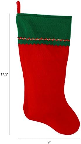 Първоначално Коледни Чорапи с бродирани мен Монограм, Зелено и Червено фетр, Инициал М