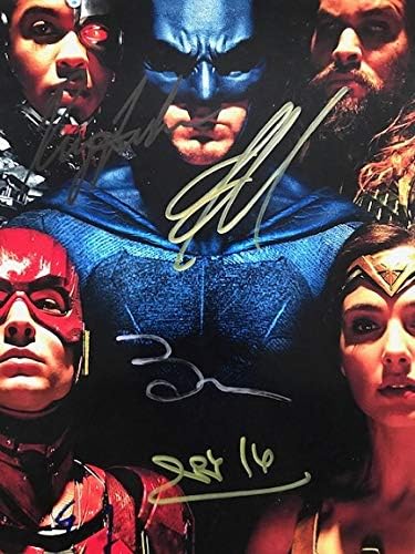 Автографи от актьорите Marvel Justice League в рамка със снимка и сертификат за автентичност