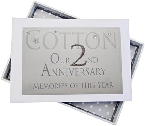 БЕЛИ ПАМУЧНИ КАРТИЧКИ Спомени за 2-та годишнина на памук през тази година, Малък Албум, Блясък и думи, 12,5x17,5x2,5 см