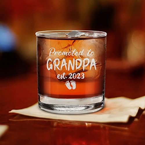 Подарък от Чаши за уиски с надпис shop4ever® от Grandpa Est 2023 за Първи Дядовци, Нов Баби, дядовци на Бъдещето