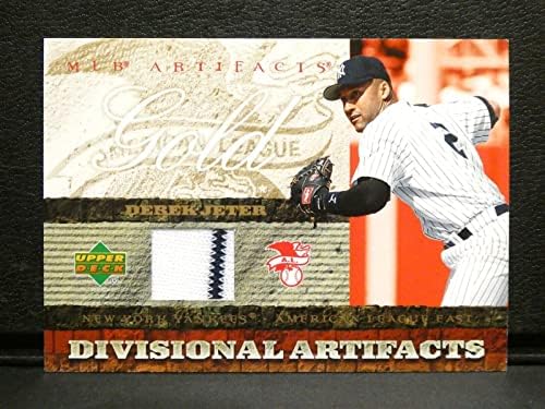2007 Артефакти Горната палуба MLB Златна нашивка върху Фланелка на Дерек Джетера, надетую на играта #DA-DJ - Използваните тениски MLB Game
