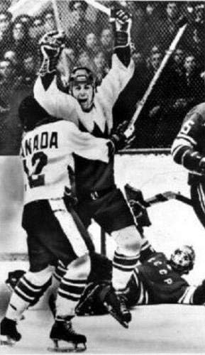 Пол Хендерсън Подписва Фланелка на националния отбор на Канада 1972 г., Сертифицированную Psa / dna Coa - Тениски НХЛ с автограф